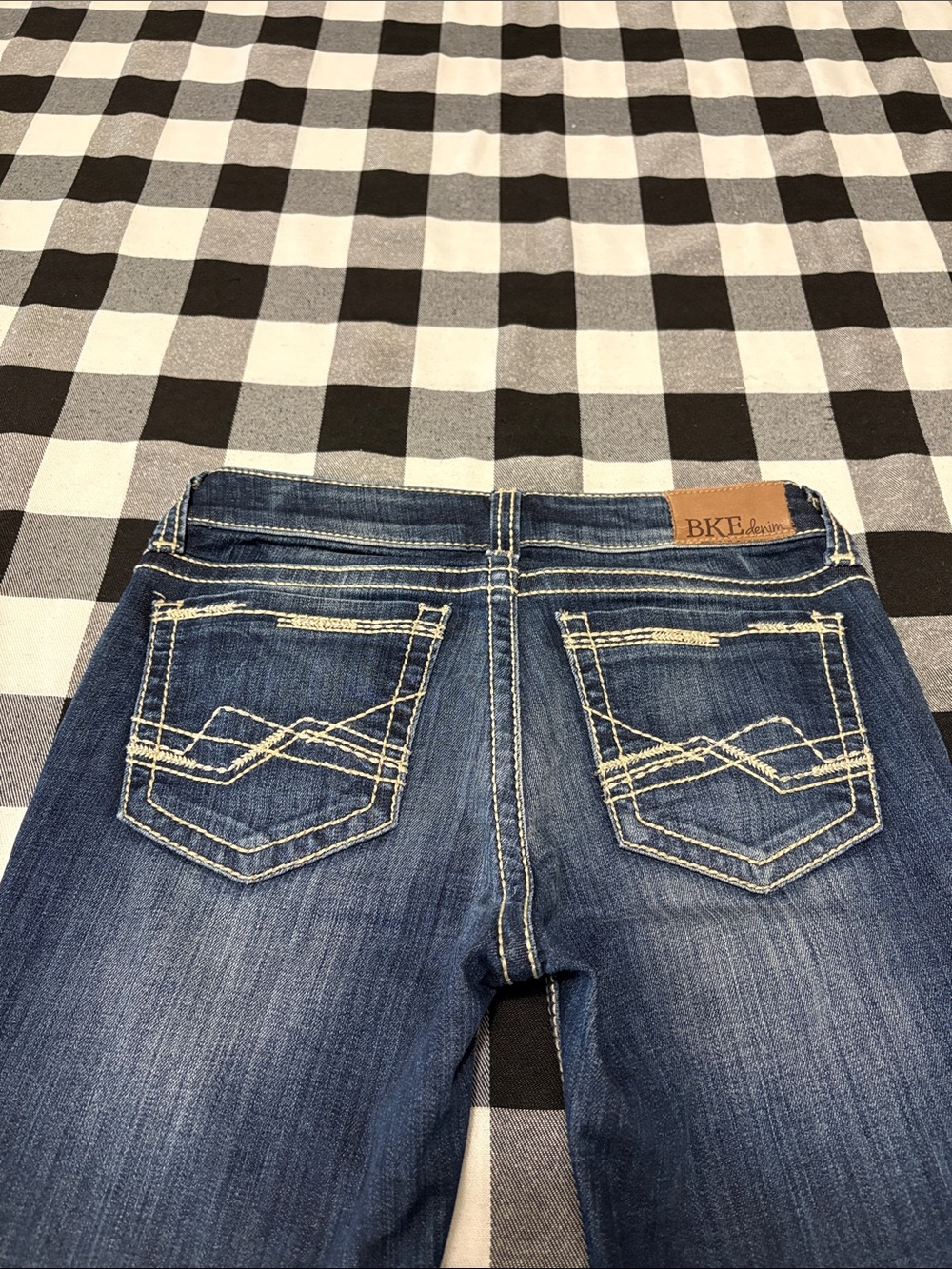 Buckle BKE Crop Jeans Adelyn Girls Youth Size 14 x 23 not cuffed Stretch